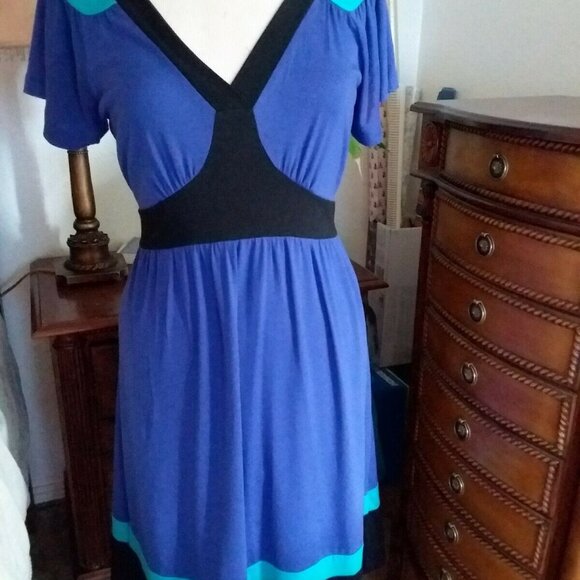 ELLE Color Block Belted Boho Empire Waist A-line Dress, size M - Picture 3 of 9